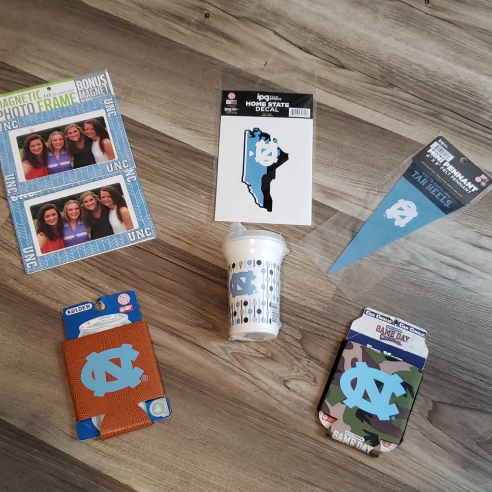 North Carolina Tar Heels Gift Set
